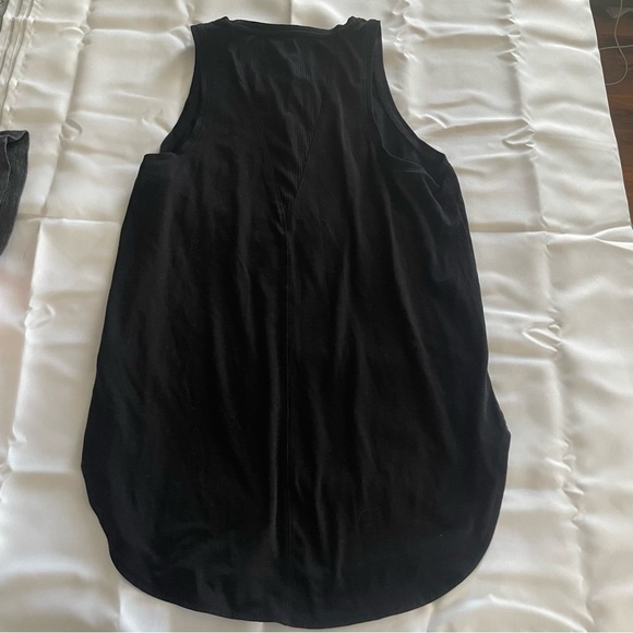 Athleta Tank Top Size Small Women Black  Sleeveless Crew Neck Knit Stretch - Picture 3 of 6